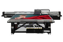 Mimaki JFX200-2513 EX drei versetzt angeordnete Druckköpfe